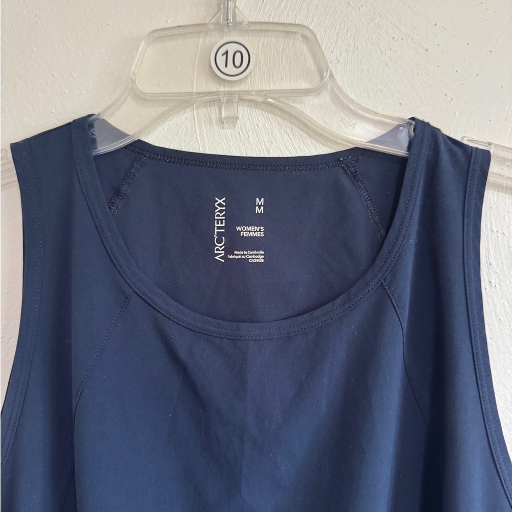 Arc’teryx Sleeveless Navy Women’s Casual Athletic Dress - Picture 3 of 4